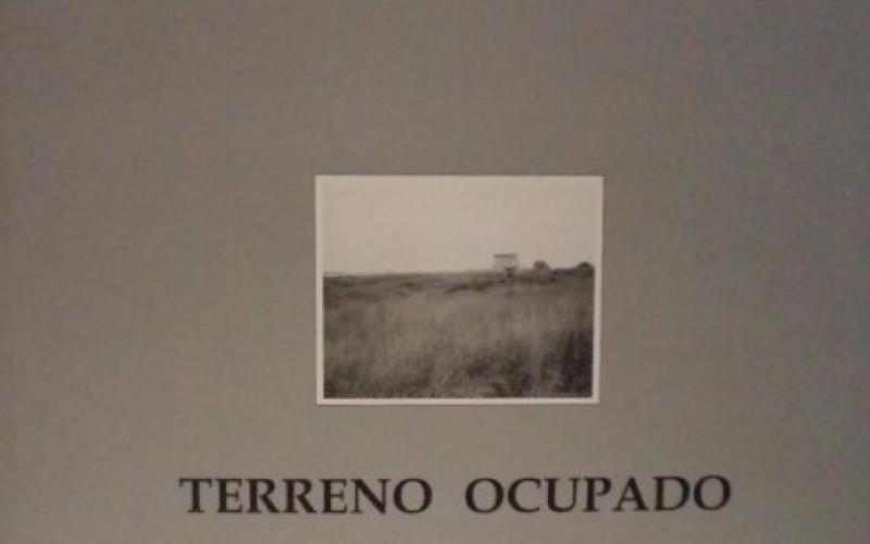 Front cover of Terreno Ocupado by Jo Ractliffe
