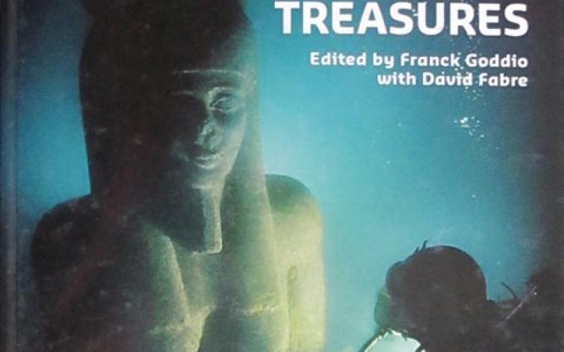 Front cover of Egypt's Sunken Treasures by Franck Goddio