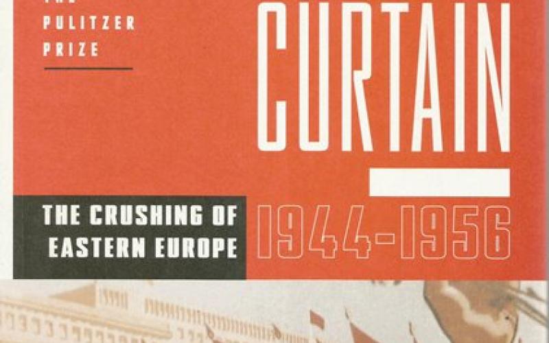 Front cover of Iron Curtain by Anne Applebaum