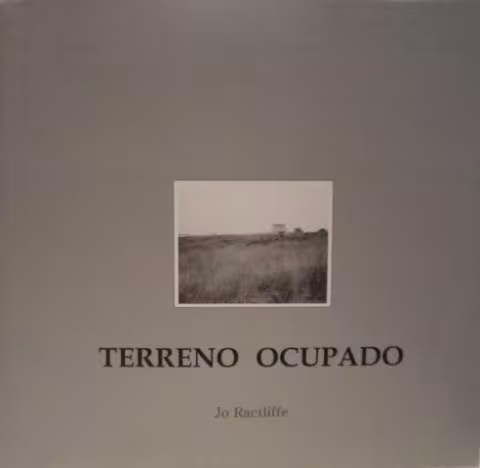 Front cover of Terreno Ocupado by Jo Ractliffe